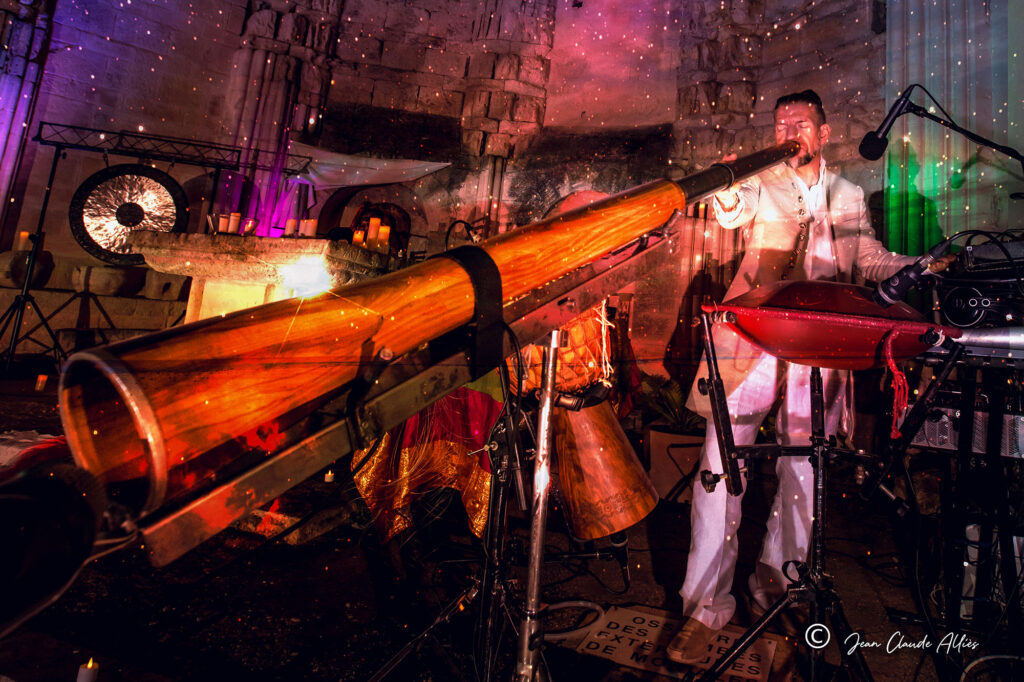 Cour de didgeridoo-respiration circulaire-Koudoo-musicien-professeur didgeridoo-Yourte Koundal-Marseille