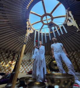 Inauguration yourte Koundal-Immersion sensorielle-Koundoo-Gwam-cloches tubulaires-fréquences Solfeggio-tubalophones-Bols chantants-Gong-Bulle de ressourcement au Moulin de Florette-Marseille